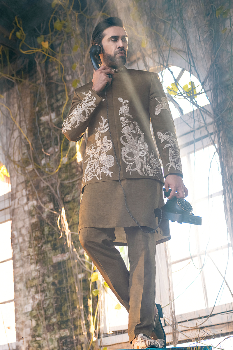 BROWN EMBROIDERED PRINCE COAT